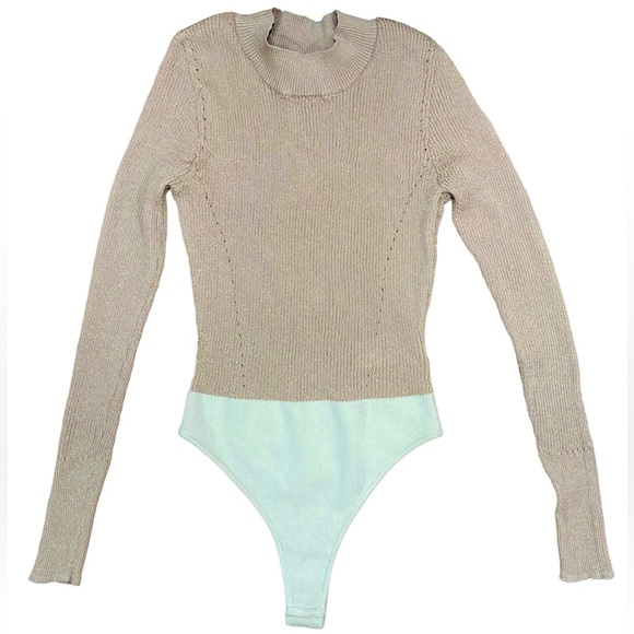 Free People Bodysuit Gold Tan Disco Sparkle Long Sleeve Top Size M NEW - Picture 3 of 16